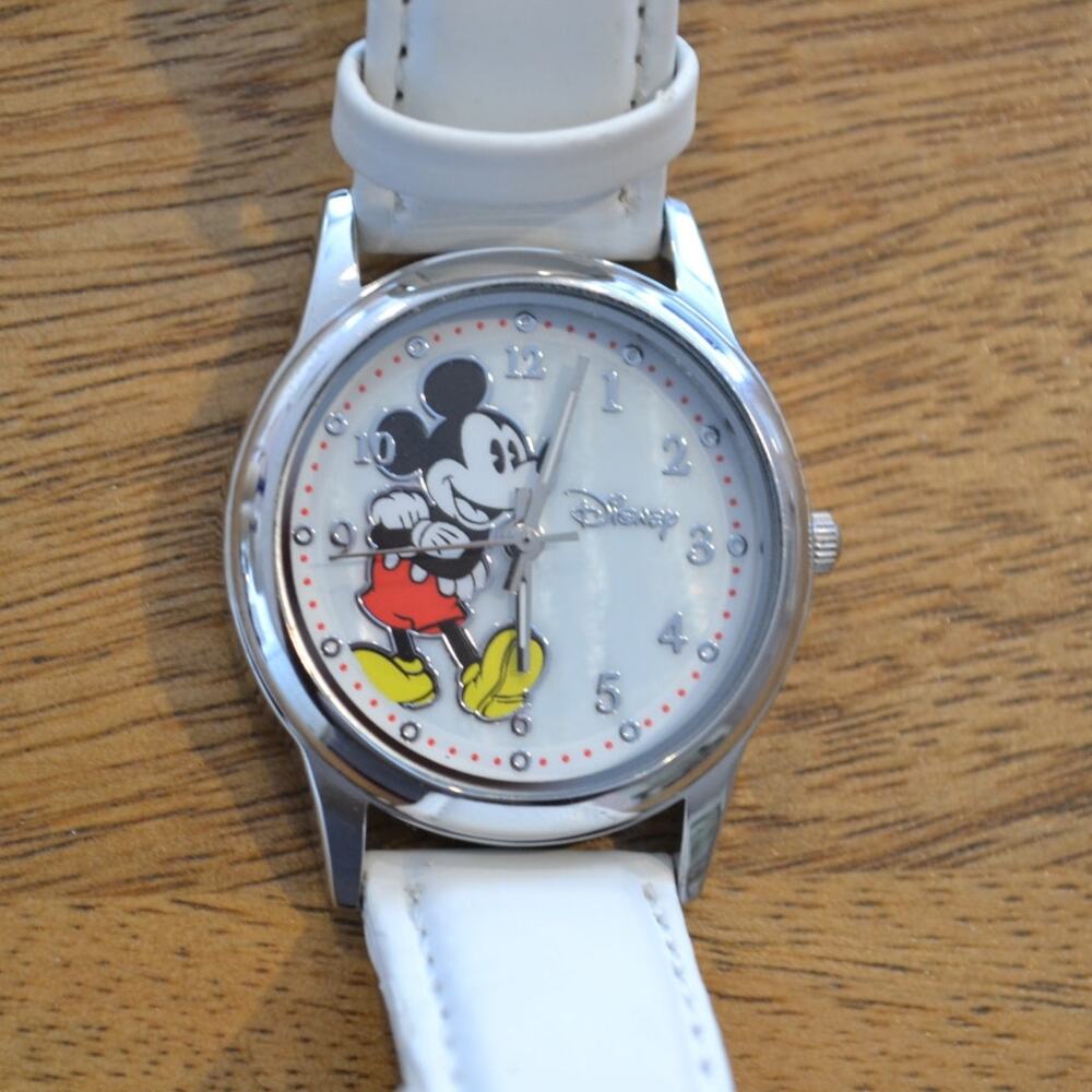 Disney Micky Mouse Wrist Watch White Silver MK1109